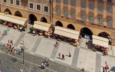 Praha ignoruje problémy s předzahrádkami u restaurací. Hospodářská komora versus magistrát