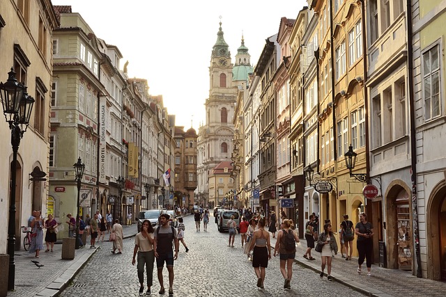 street-7544046_640