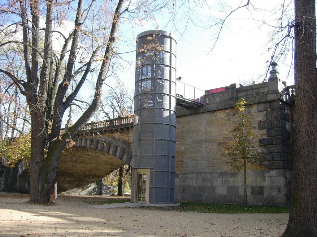 Praha_Střelecký_ostrov_výtah-1024x768